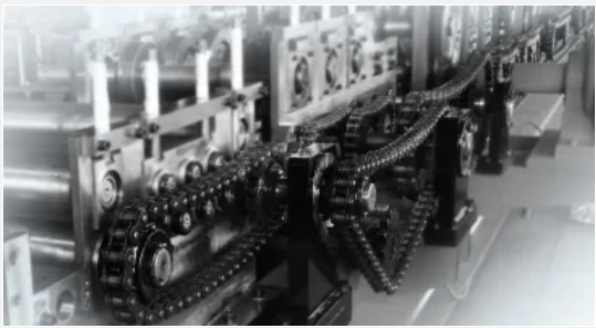 WHAT KIND OF TRANSMISSION IS APPLIED ON YOUR COLD ROLL FORMING EQUIPMENT?