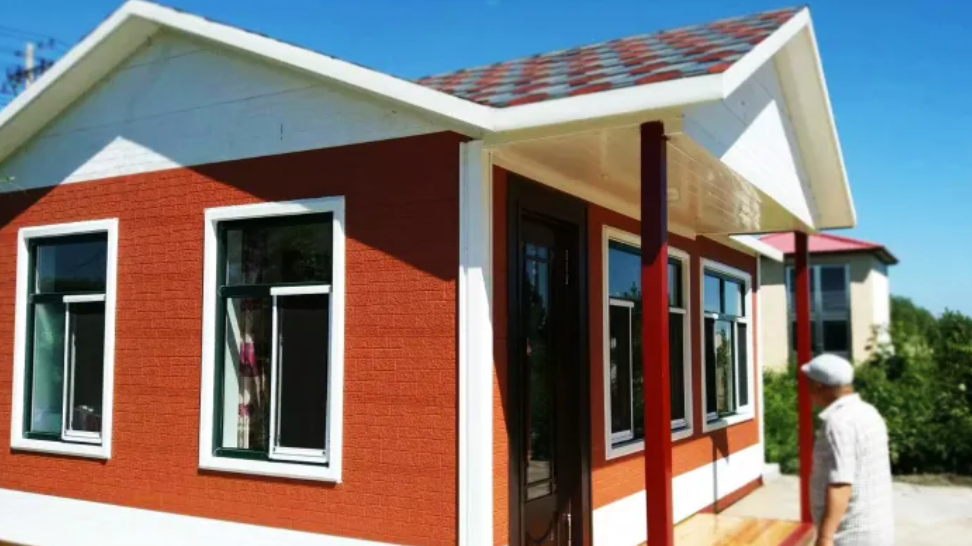 APPLICATION OF METAL FACED PU PANELS WITH DECORATIVE PATTERN EMBOSSED