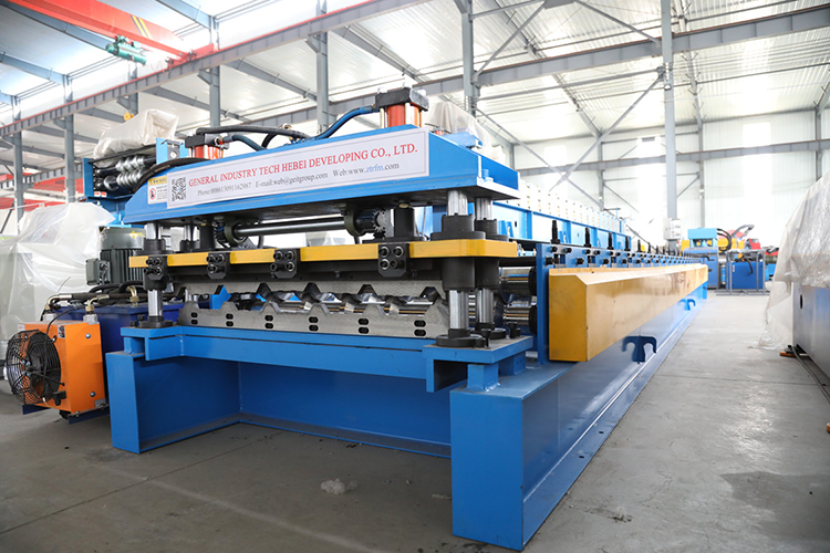 How to Deal With Common Problems of Roofing Machine?