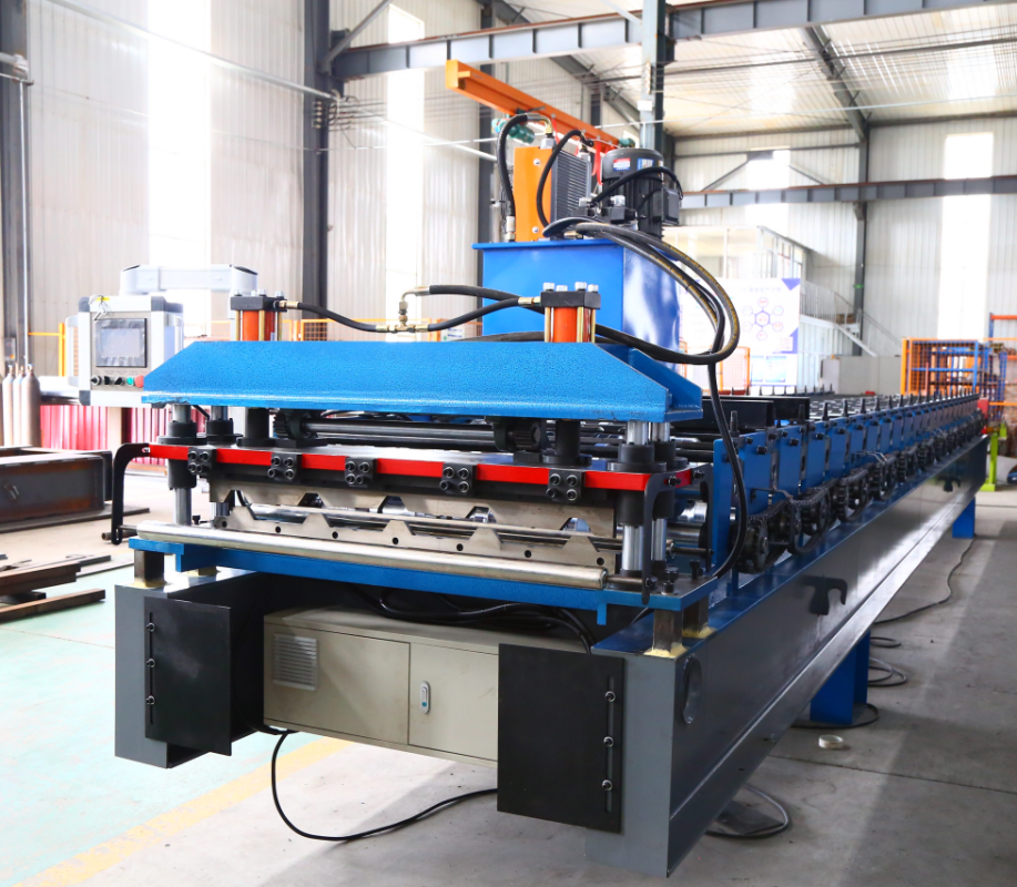 Testing of  High-speed roofing panel roll forming machine